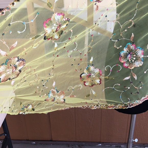 Pretty Green Women’s Sequin Scarf 🧣 - Picture 7 of 12